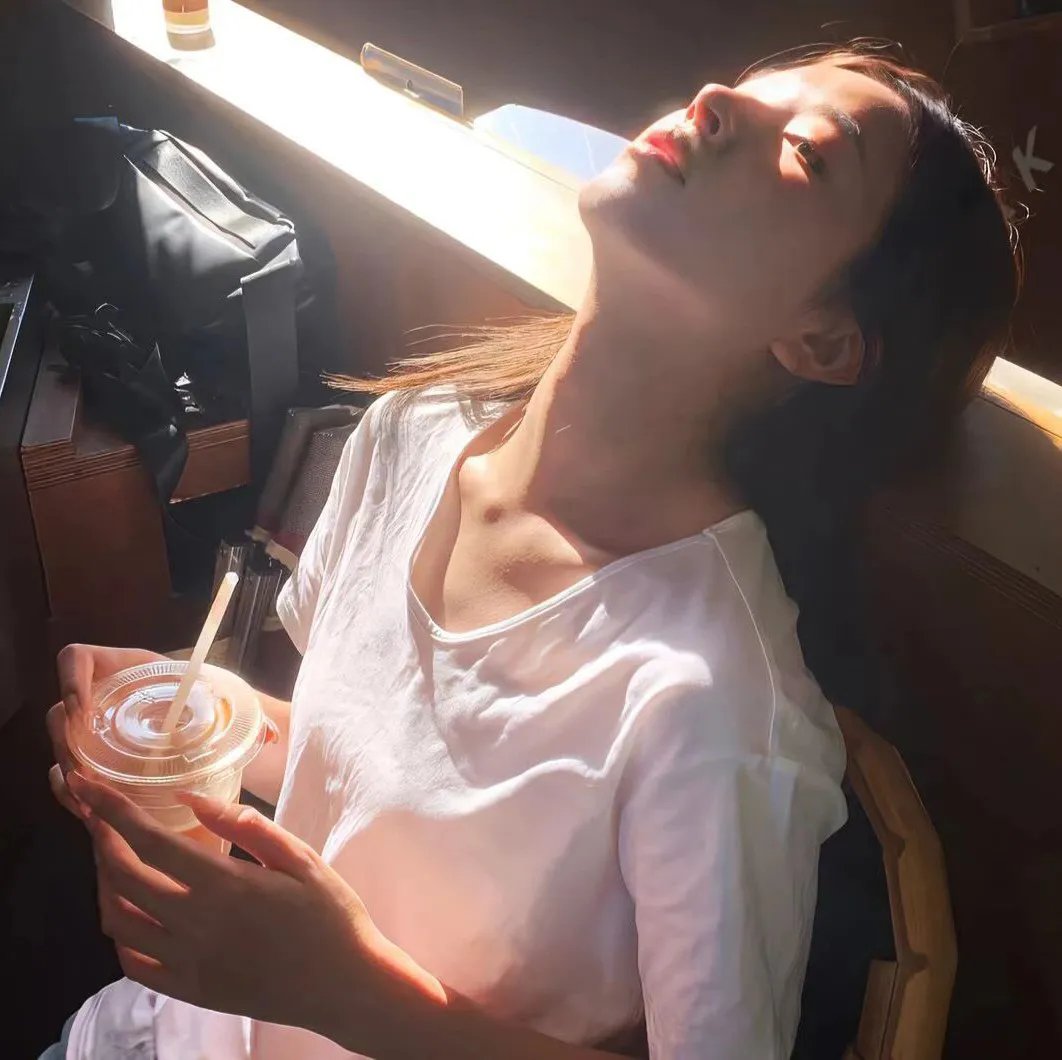 茜拉